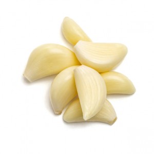 Garlic Peeled. ثوم مقشر